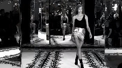 To The Best Of The Versace Fashion Visual Feast
