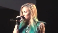 Demi Lovato - Turn Up The Music