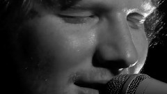 Ed Sheeran - Kiss Me