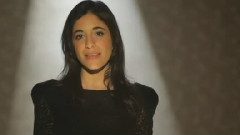 Brune - Cheveux Blancs