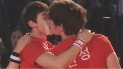 2PM - Paper Kissing Game