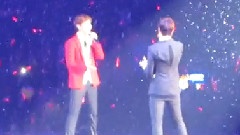 东方神起 - I Wanna Hold You允浩踉跄