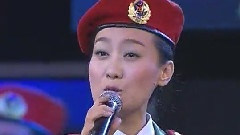 谭晶 - 女兵走在大街上