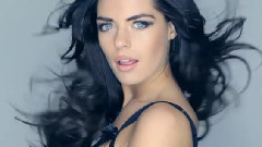 音乐短片 - 性感的夏洛特.摩尔