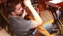 Juanes - Me Enamora (Behind 'LA VIDA...' Preview)