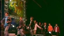 Closing : L-O-V-E Love