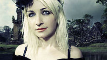 Kate Miller-Heidke - Kate Miller-Heidke- Caught In The Crowd
