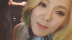 Tiffany(少女时代),孝渊(少女时代),少女时代 - Tiffany Instagram 更新一则