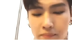 GOT7 - JB LIM STUFFED HIS MOUTH! LOL!