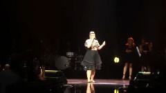 Kelly Clarkson - Jealous