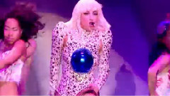 Lady Gaga - Donatella
