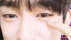 GOT7 - Junior's Eye Wrinkles Check!