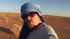 音乐短片 - Walking On The Sun