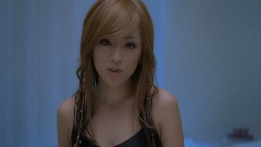 滨崎步 - is this LOVE?
