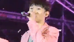 EXO,Chen(EXO) - Lotte Lovely Young Concert