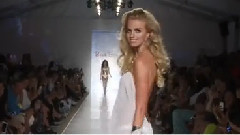 Fashion Show - 奔驰时装周泳装 梅赛德斯 2015