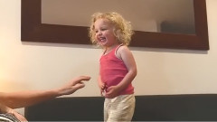 音乐短片 - The Couch Bouncer