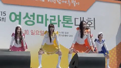 Crayon Pop - BarBarBar 女性马拉松平和广场 Fancam