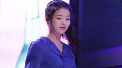 IU - 星期五见面