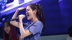 IU - 150731 하이트 '여름이뭐라고 페스티벌' 아이유(IU) - 너랑나 직캠