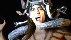 音乐短片 - Making Of Revolve