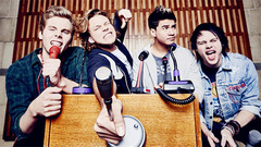 5 Seconds of Summer - She's Kinda Hot