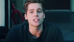5 Seconds of Summer - She's Kinda Hot