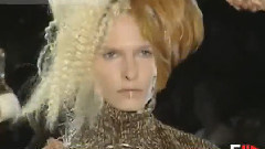 Fashion Show - John Galliano Spring Summer 2001