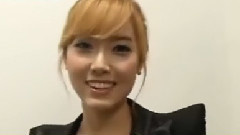 Jessica,Krystal(f(x)),f(x) - Arirang Jessica给Krystal应援影像