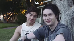 5 Seconds of Summer - She's Kinda Hot