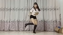 模仿翻唱,舞蹈视频 - 猫步轻俏