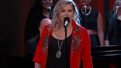 Kelly Clarkson - Tinder Profiles