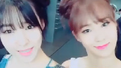 Yuri(少女时代),Tiffany(少女时代),少女时代 - Tiffany Instagram 更新WithYuri Cut