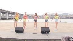 MINX - Love Shake 纪念活动街头表演的亮点