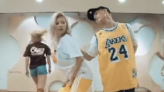 金泫雅,郑镒勋(BTOB),4minute,BTOB - 因为红(Roll Deep) 练习室版