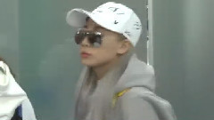 CL(2NE1),2NE1 - 仁川机场赴多伦多