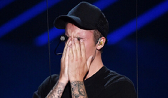 Justin Bieber - Where Are u Now & What Do You Mean