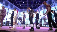 XIUMIN(EXO),边伯贤(EXO),张艺兴(EXO),都暻秀(EXO),EXO - Love Me Right
