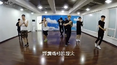 边伯贤(EXO),都暻秀(EXO),XIUMIN(EXO),吴世勋(EXO),EXO - Love Me Right