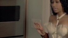 Nicki Minaj - Right Thru Me