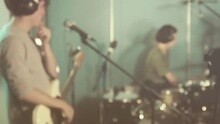 Last Dinosaurs - Zoom