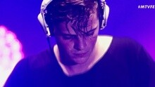 Martin Garrix - Don't Look Down 现场版 2015