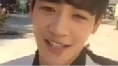 秀英(少女时代),崔珉豪(SHINee),SM Town,少女时代,SHINee - V APP 纽约时装周采访 崔秀英&崔珉豪Cut