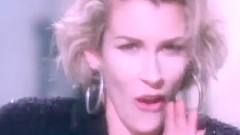 BANANARAMA - Love In The First Degree