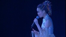 容祖儿 - 童话 容祖儿.姚玨.莫拉维亚交响乐团音乐会现场版