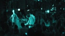 Yeah Yeah Yeahs - Kiss, Kiss