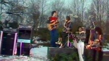Queen - We Will Rock You
