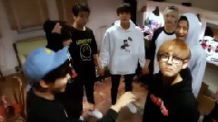 防弹少年团,田柾国(防弹少年团),V(防弹少年团) - Vapp 手拉手中秋节问候