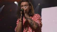 One Direction - Drag Me Down