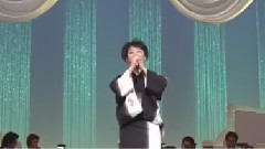 都春美 - 花はあなたの肩に咲く